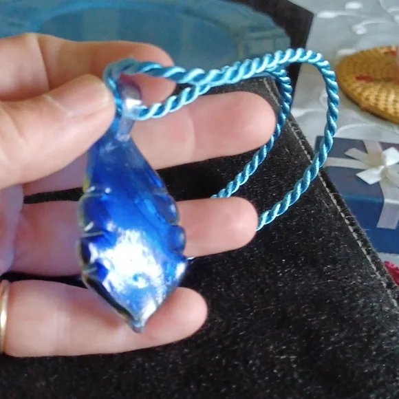 Murano Glass Pendant - Picture 4 of 4